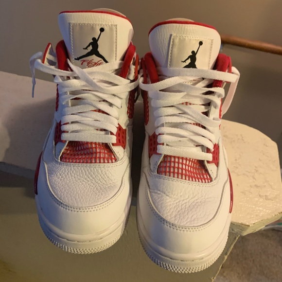 Jordan 4 - Picture 3 of 5